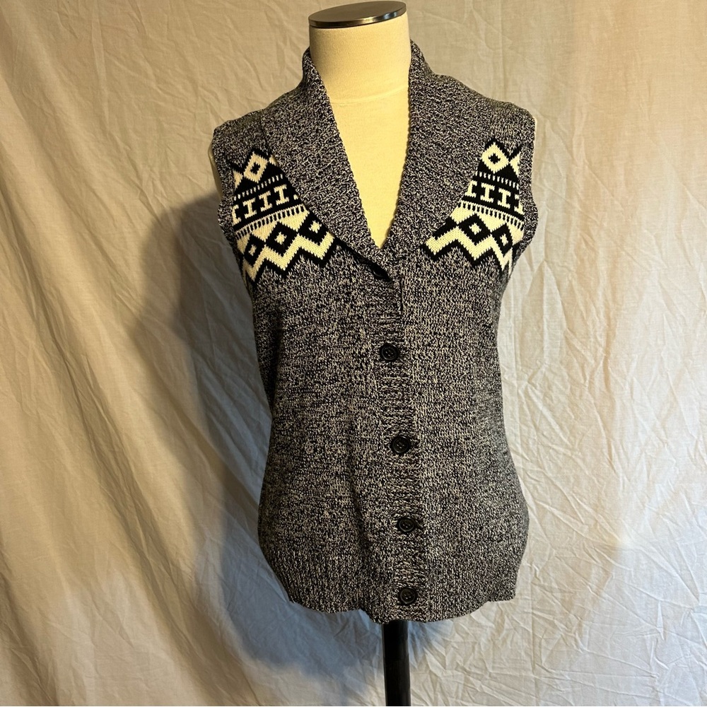 American Living Sweater Vest Womens M Black Cable Knit Button Front Geometric